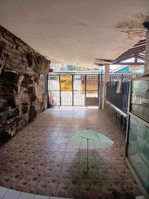 rumah second strategis dekat mall dtc di mampang depok