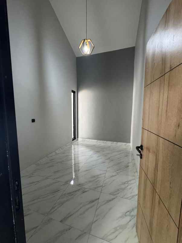 rumah second terawat di poin mas rangkapan jaya depok