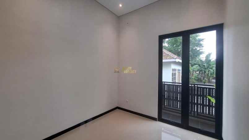 rumah siap huni modern di lingkungan strategis ngaglik