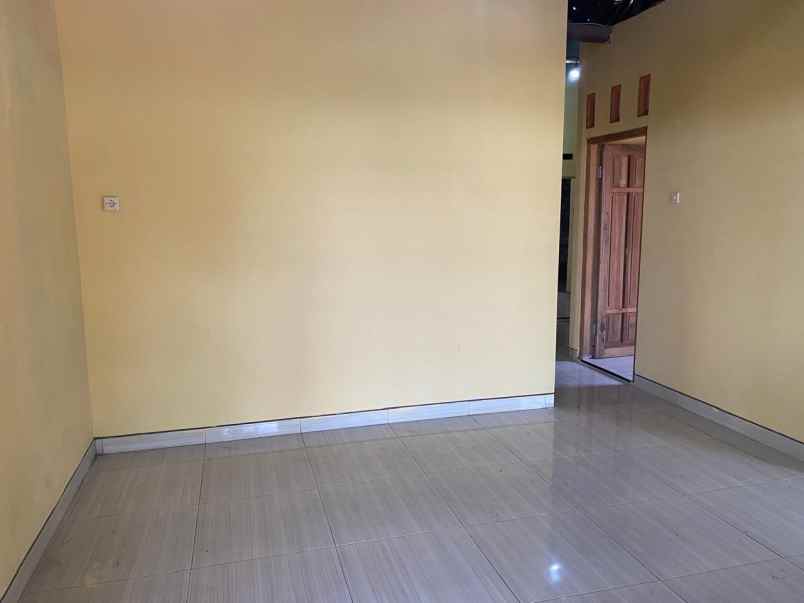 rumah siap huni selesi renovasi view sawah