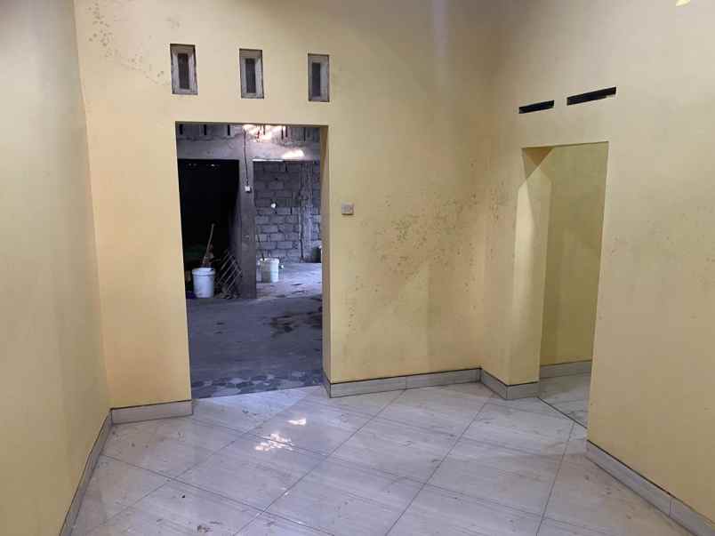 rumah siap huni selesi renovasi view sawah