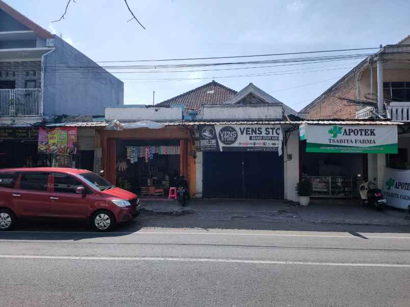 rumah strategis di poros jalan agus salim kota batu