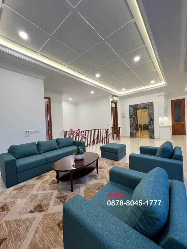 rumah super mewah di kemang dalam jakarta selatan