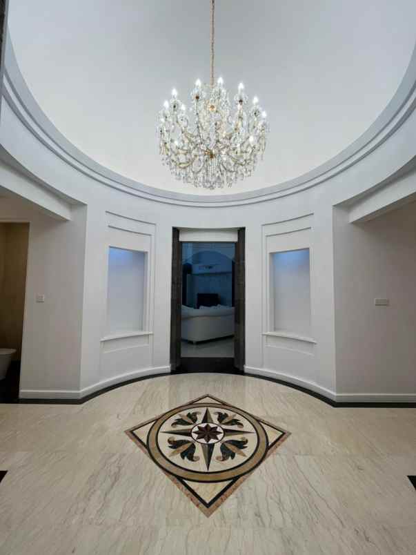 rumah super mewah di menteng jakarta pusat