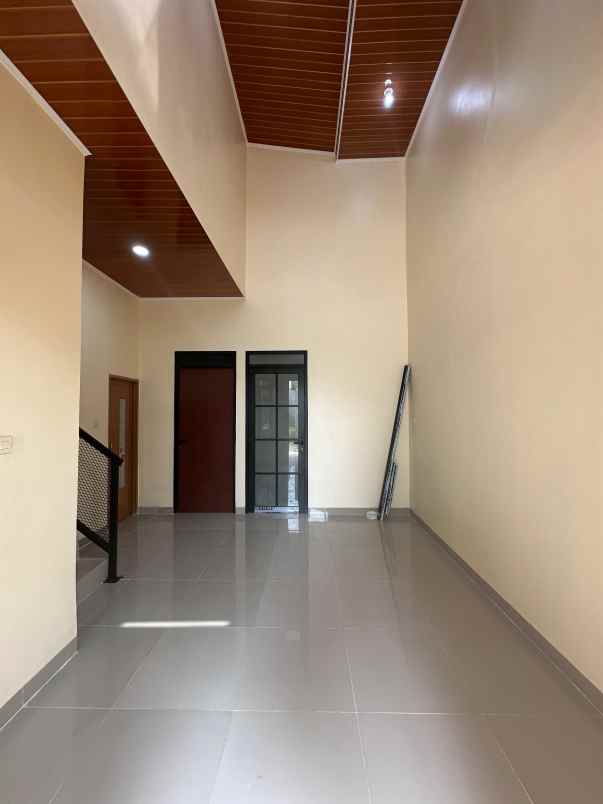 rumah take over di sawangan pengasinan depok