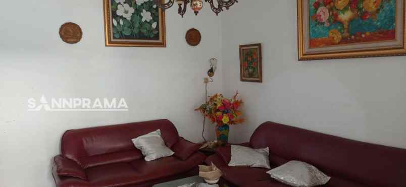 rumah tua hitung tanah cilandak strategis jaksel