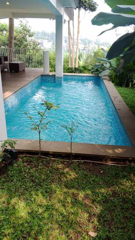 rumah villa dago bdg