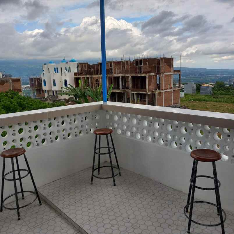 rumah villa kota wisata batu