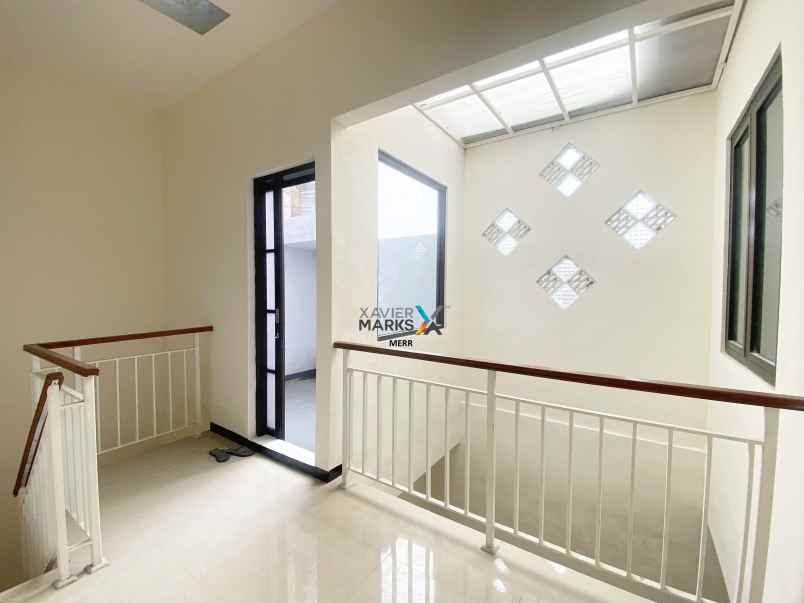 rungkut asri utara rumah siap huni butuh cepat laku