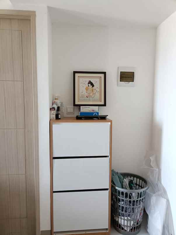 sewa apartemen semi furnished tower fuji pik