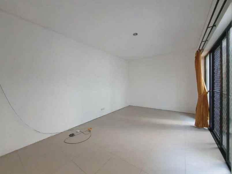 sewa rumah royal residence strategis dekat club house