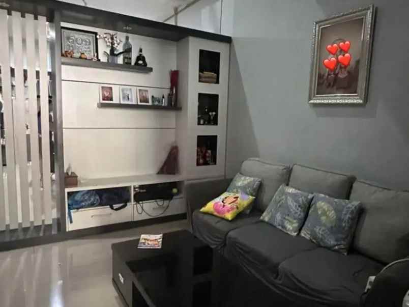 super hot rumah 2 lantai semi furnished di rawamangun