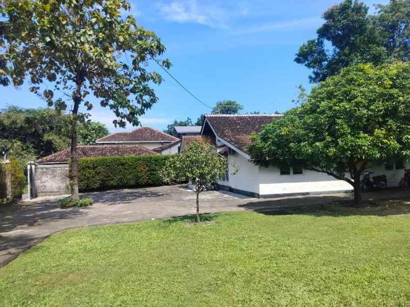 tanah luas lokasi strategis dekat stadion maguwoharjo