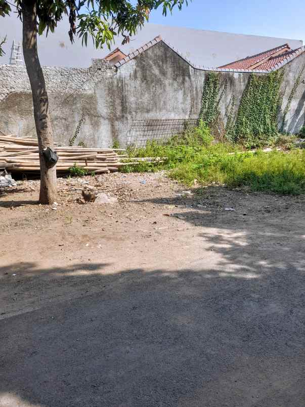 tanah padat dan rata siap untuk bangun