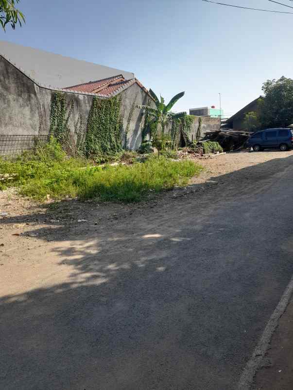 tanah padat dan rata siap untuk bangun