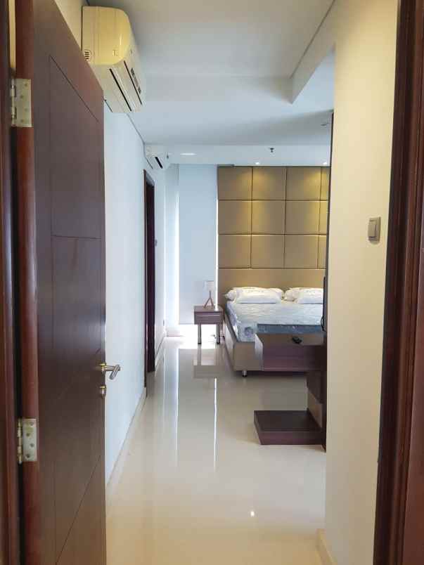 thamrin executive residence size 182 m2