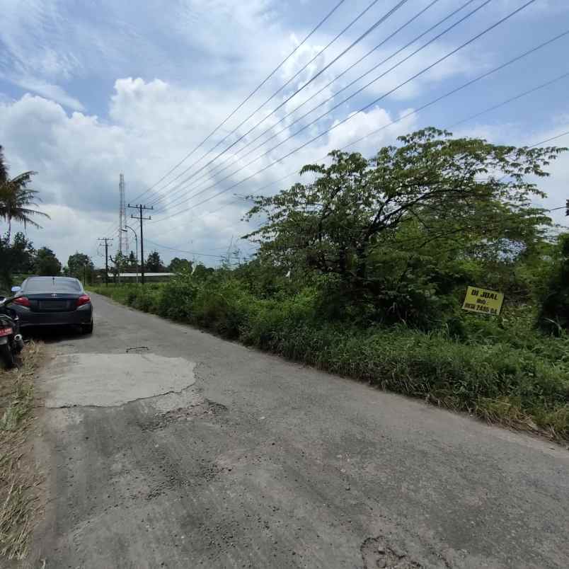 2 km pasar godean dijual tanah pinggir jalan 2jt m