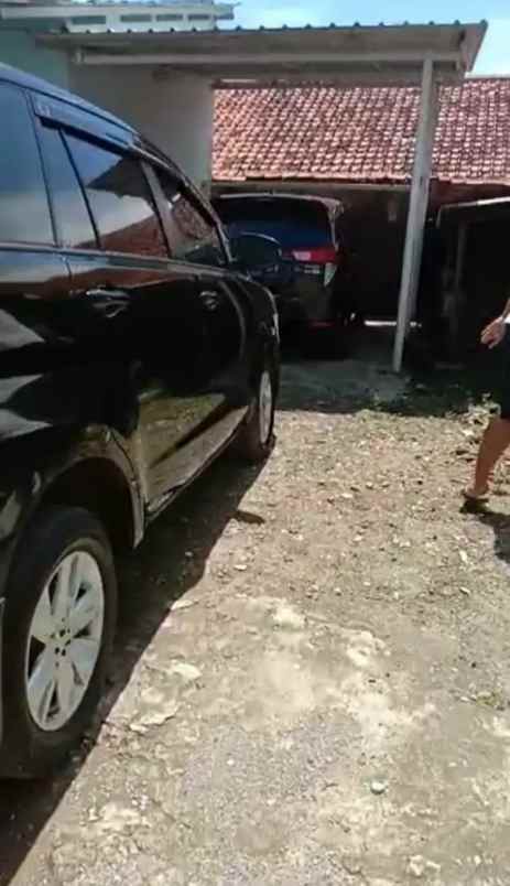 dijual 3 rumah yang di kontrakan