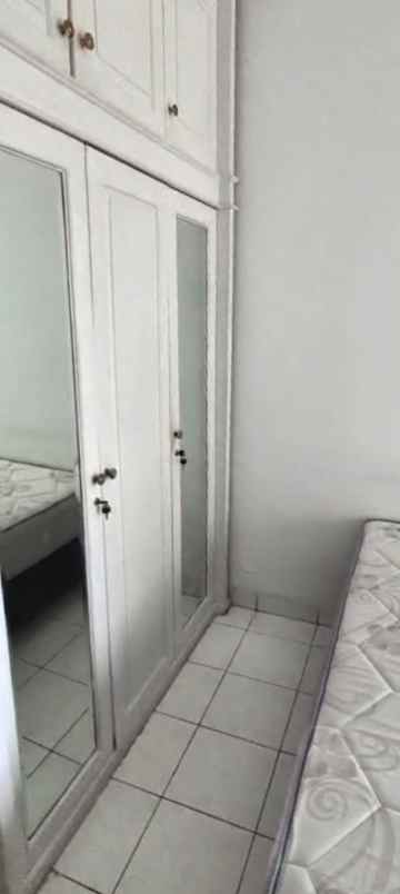 dijual apartemen apartemen graha cempaka mas