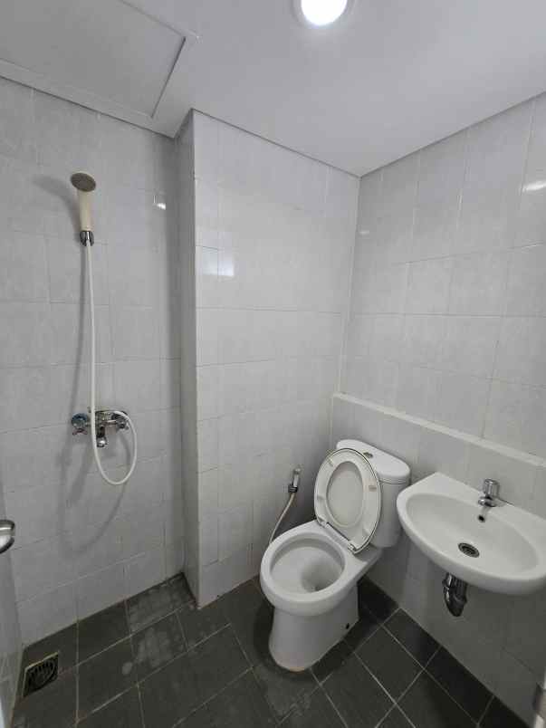 dijual apartemen gunawangsa merr
