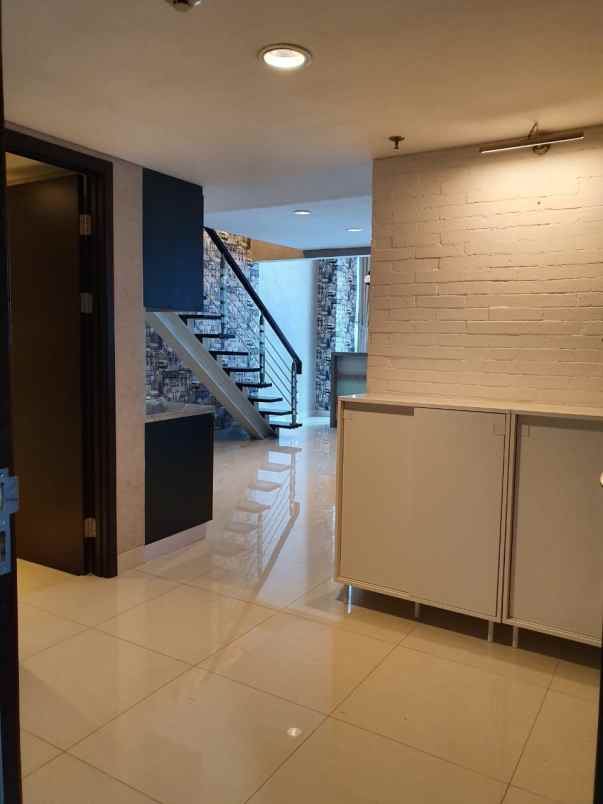 dijual apartemen jl sutera boulevard alam