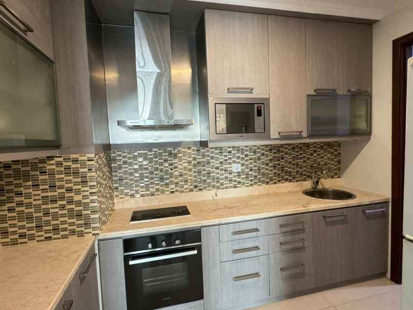 dijual apartemen kemang