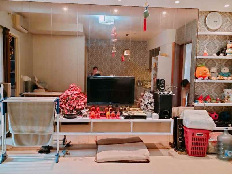 dijual apartemen laguna kejawan putih