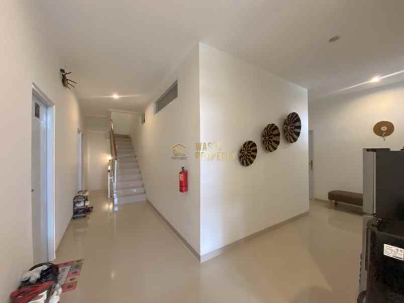 dijual kost ekslusif murah full furnished dekat ugm