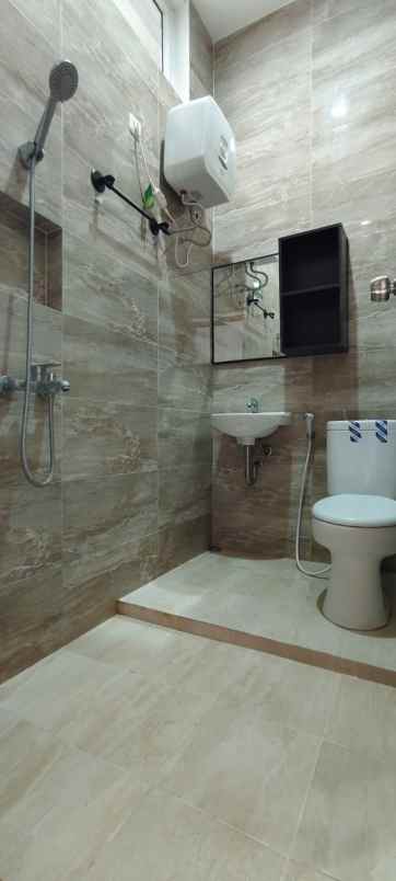 dijual kost jl caringin jatinangor