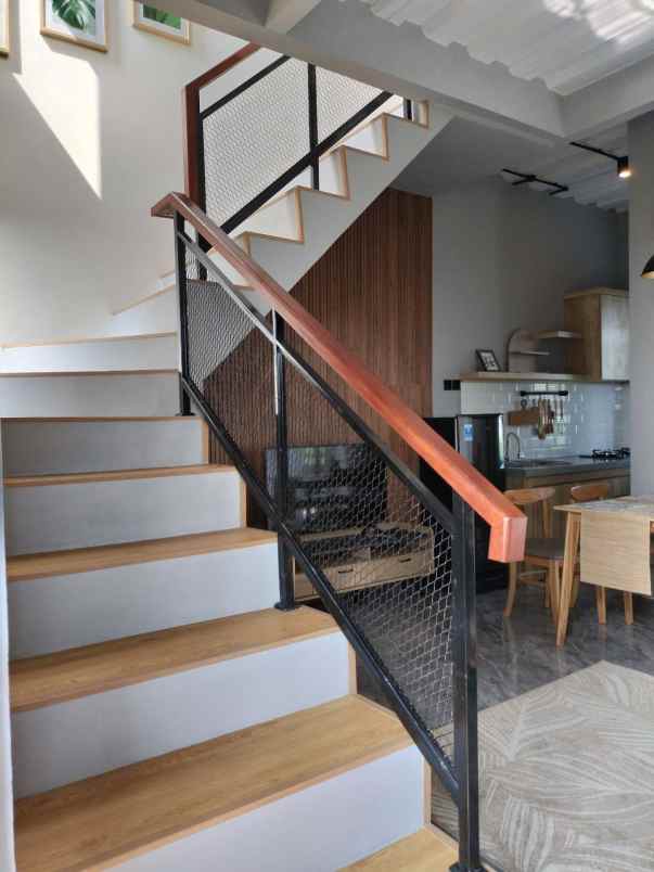 dijual kost jl cilubang mekar situgede