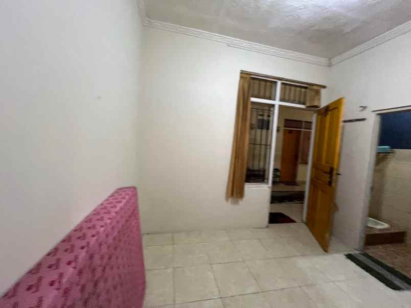 dijual kost jl hegarmanah jatinangor