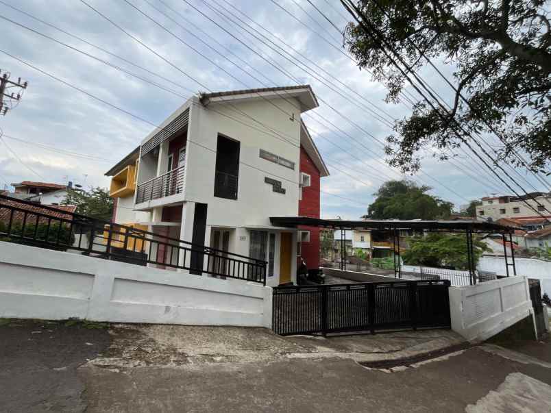 dijual kost jl hegarmanah jatinangor