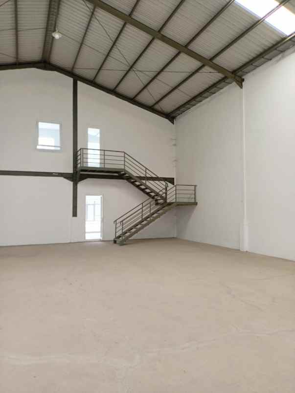 dijual ruko gudang kantor gudang laksana pakuhaji