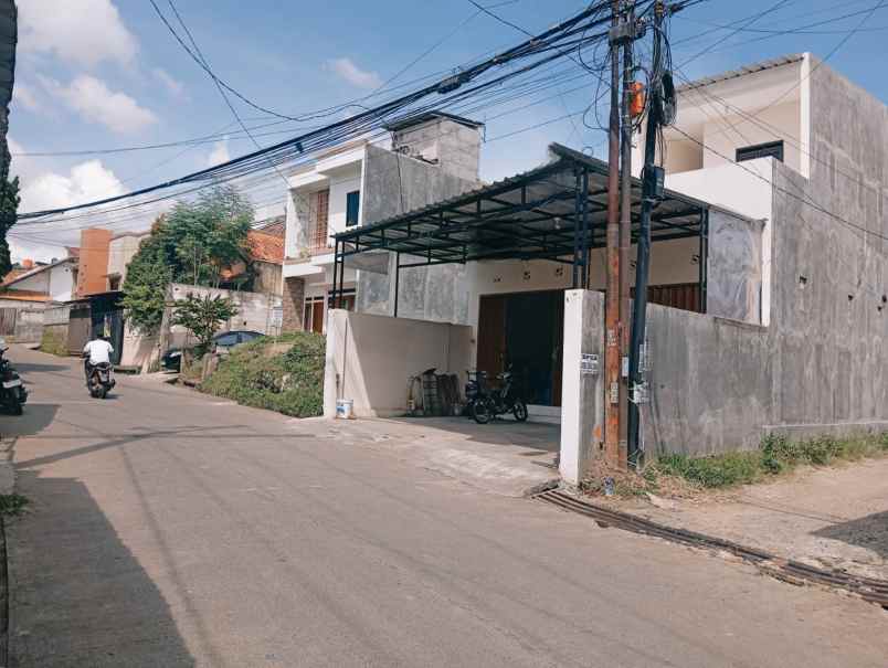 dijual ruko gudang kantor sariwangi