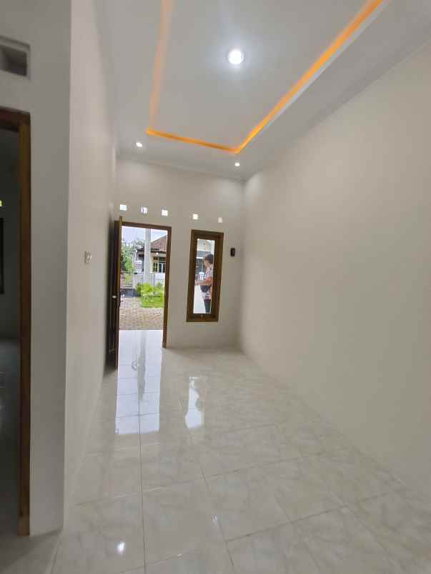 dijual rumah 200 meter jl kebon agung