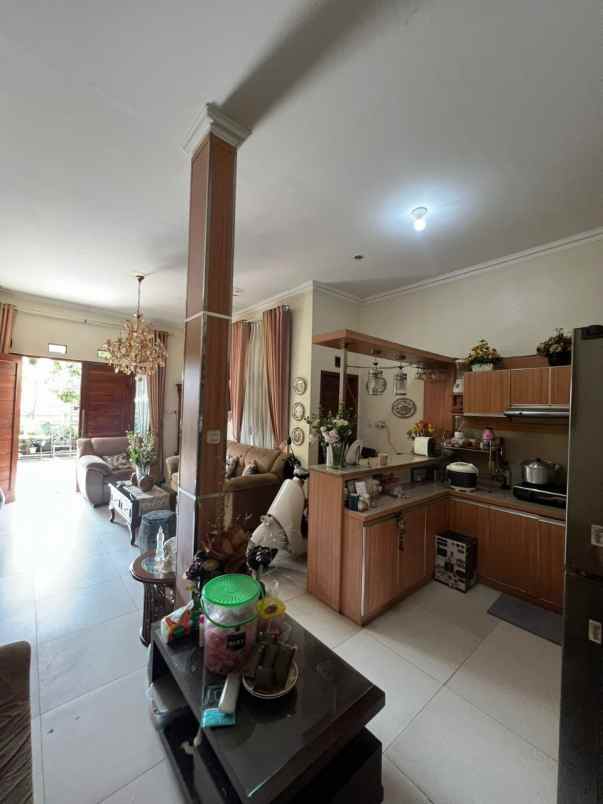 dijual rumah 456 jln lubang buaya raya