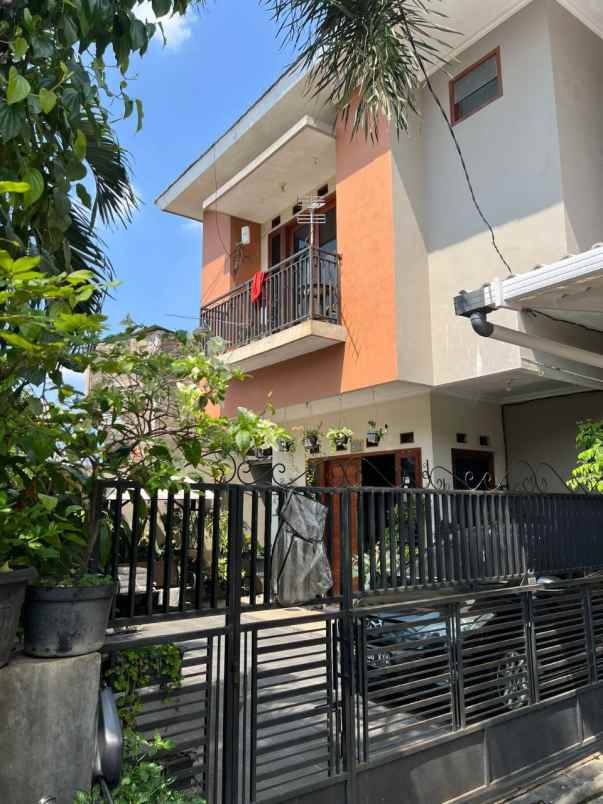 dijual rumah 456 jln lubang buaya raya