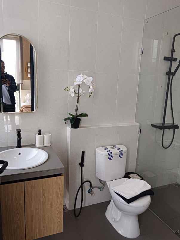 dijual rumah adipura gede bage bandung