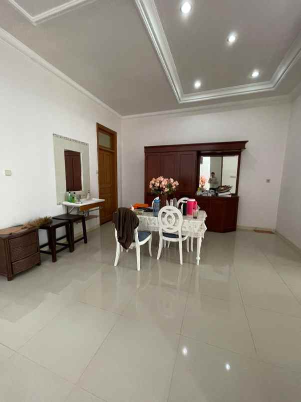 dijual rumah araya galaxy bumi permai