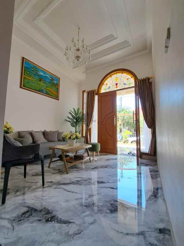 dijual rumah araya galaxy bumi permai