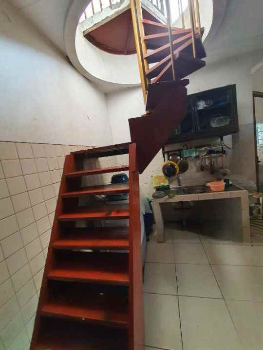 dijual rumah babatan pantai