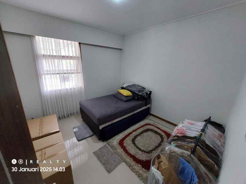 dijual rumah bali garden city view