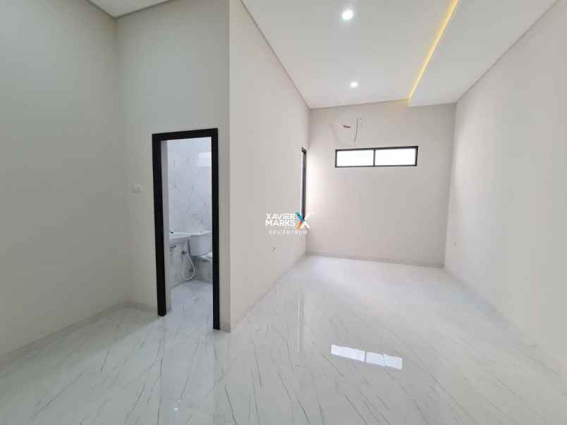 dijual rumah baru di tenggilis mejoyo selatan surabaya