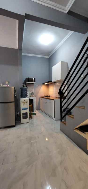 dijual rumah bumi indah