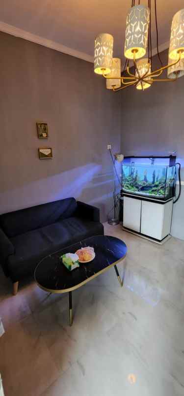 dijual rumah bumi indah