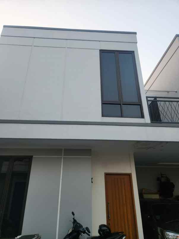 dijual rumah cantik shm mini cluster casa ruby no a2