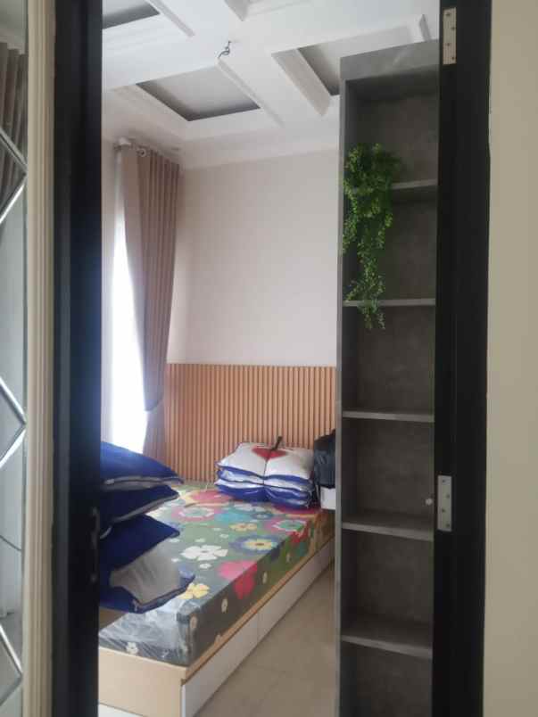 dijual rumah cemorokandang