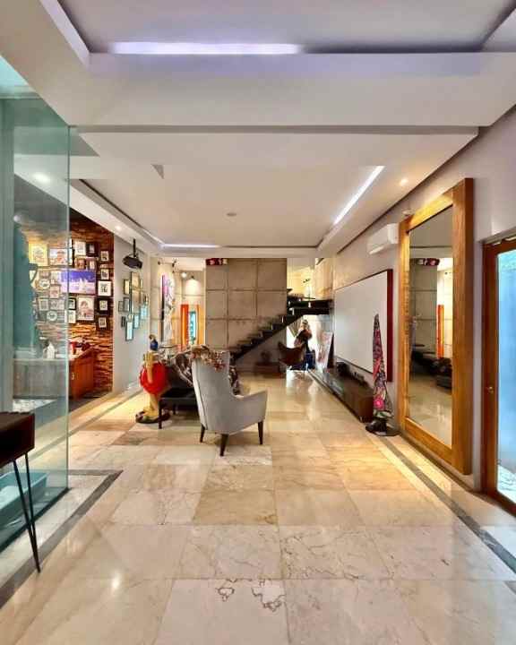 dijual rumah cempaka baru kemayoran