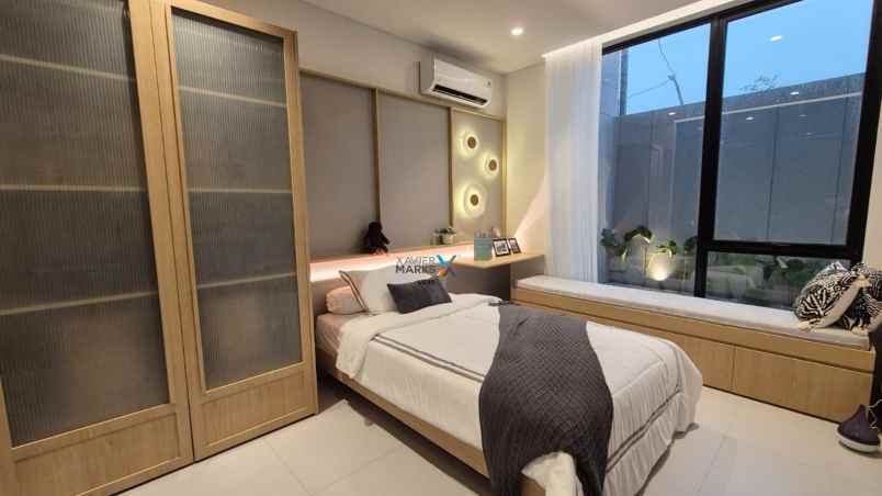 dijual rumah central park juanda