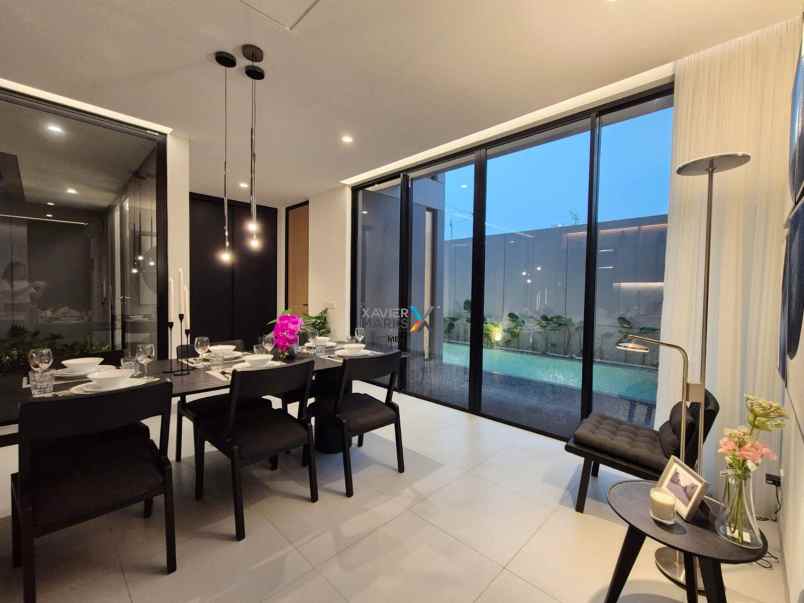 dijual rumah central park juanda